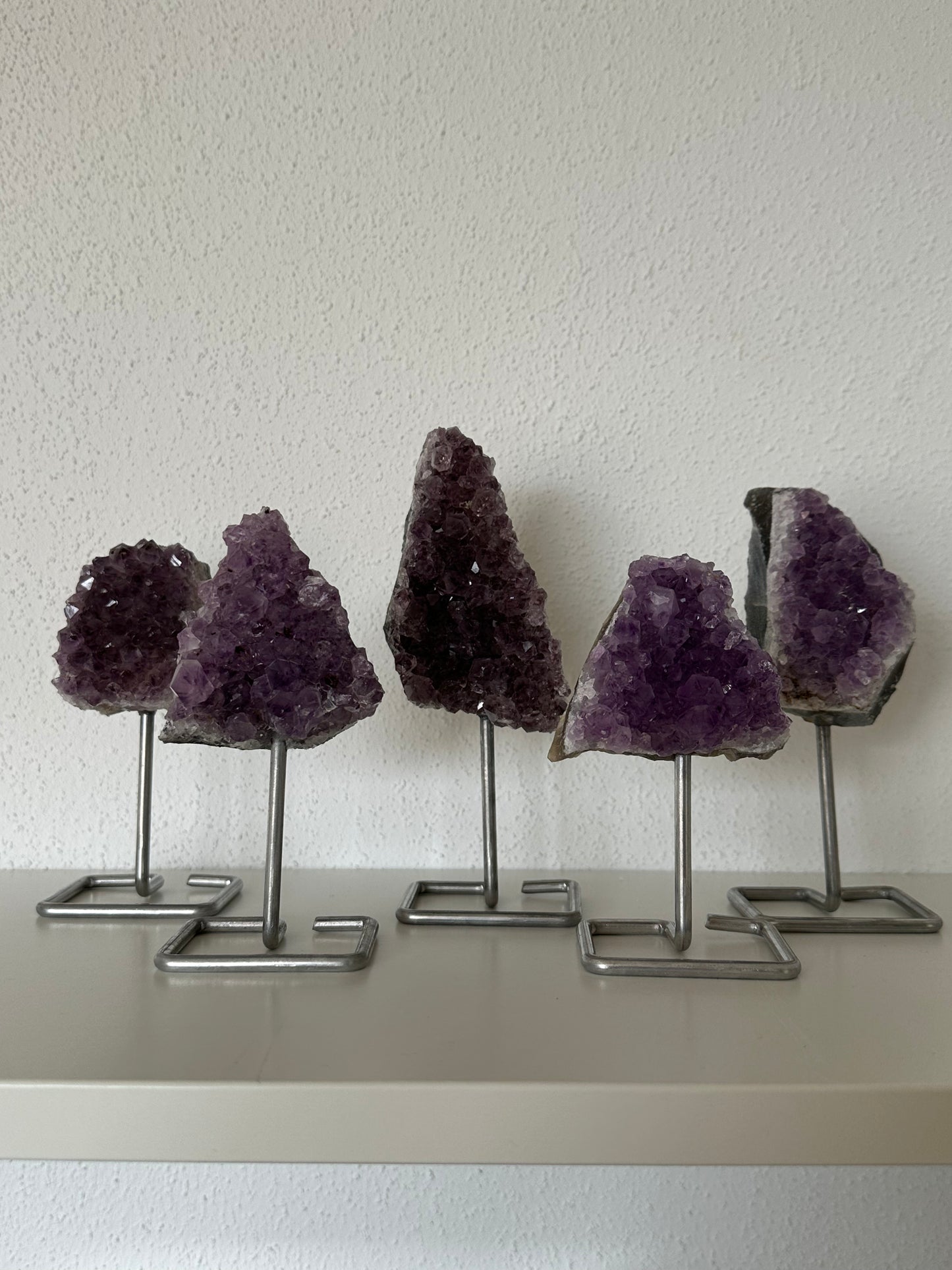 Amethist op pin paars