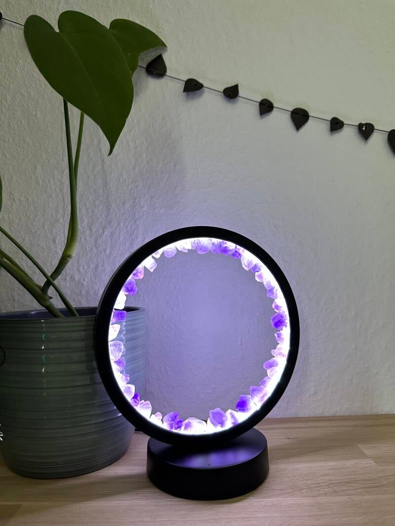 Lamp met paars Amethist stukjes