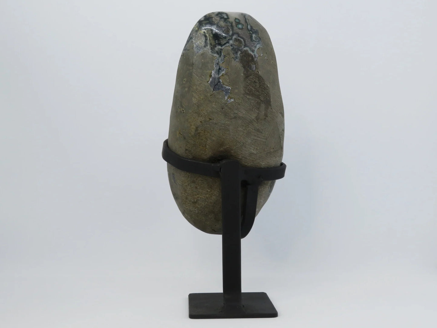 Amethist op standaard Paars